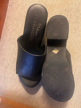 Matisse Anthropologie Black platform Sandals size 7